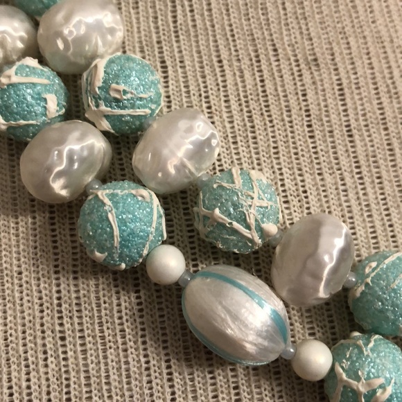 Vintage 1950’s Two Strand Splatter & Striped Satin Bead Necklace - Picture 11 of 12